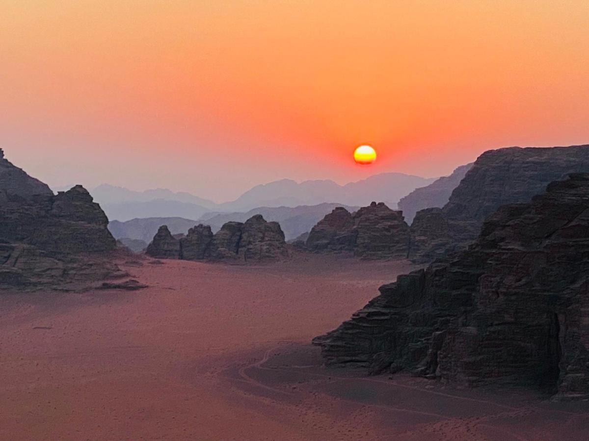 Golden Day Wadi Rum Exterior foto