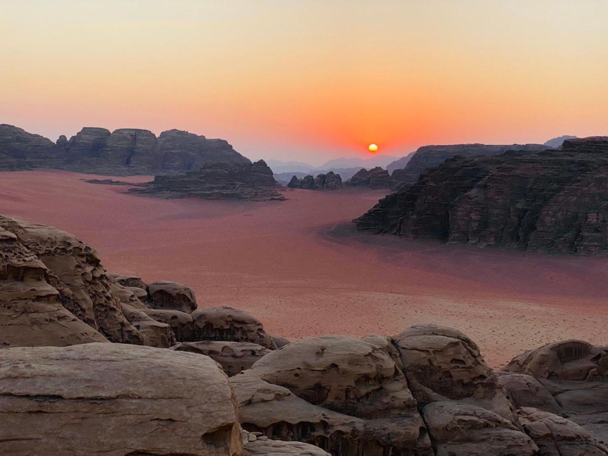 Golden Day Wadi Rum Exterior foto